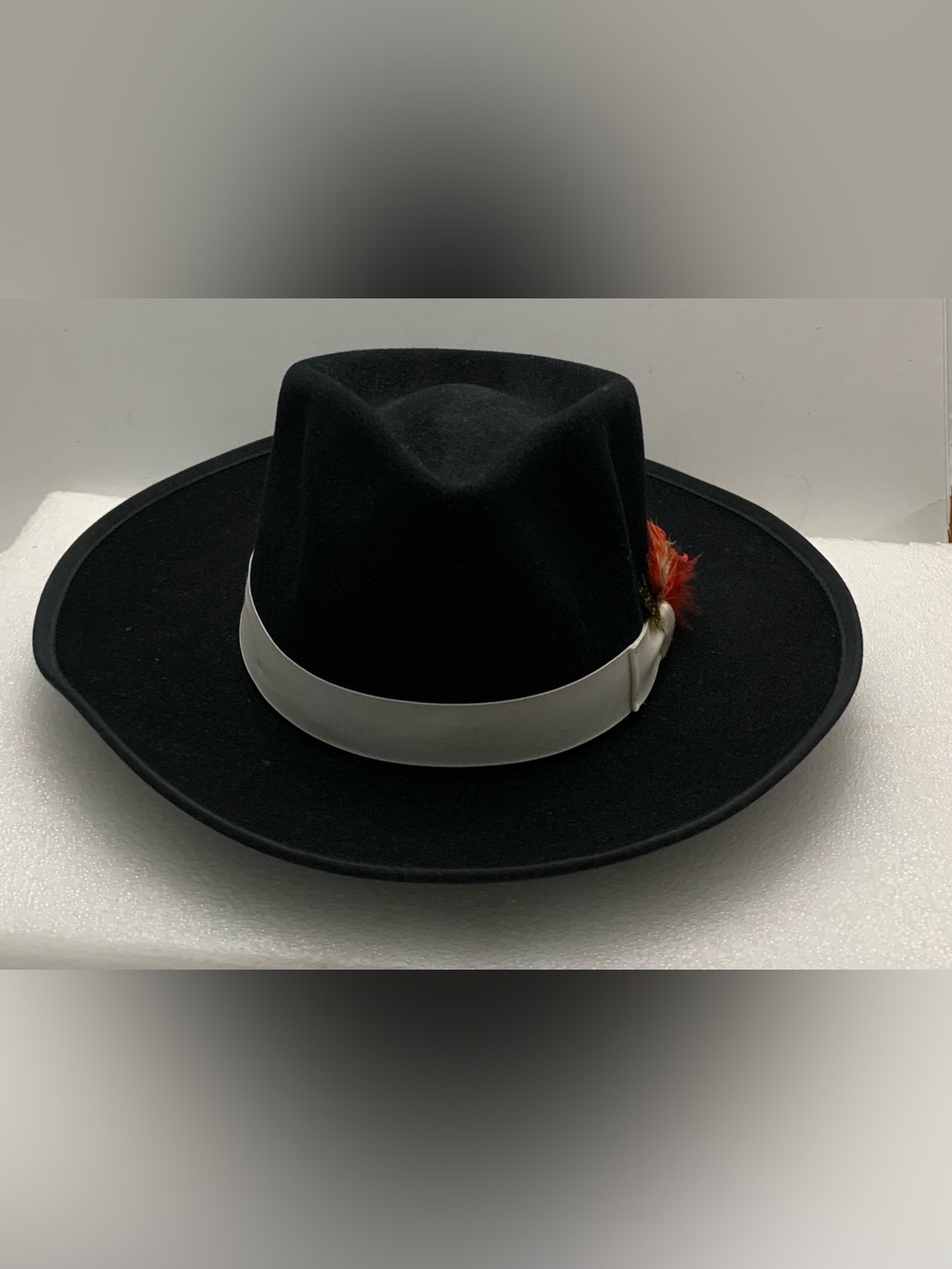 Used HXC Fedora Men’s Hat Black feather 100%wool WPL 5923 SZ XL 28” made in USA